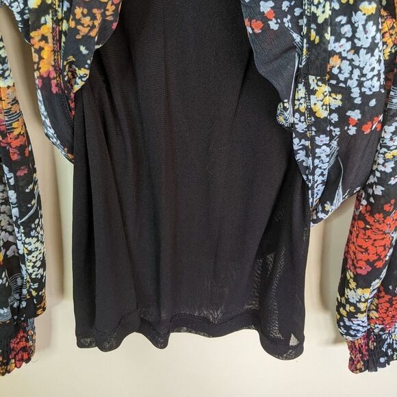 Anthropologie Akemi + Kin Top Adria Floral Top Small - Picture 5 of 9